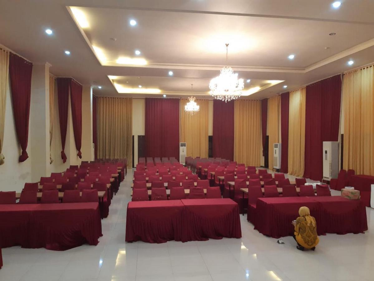 Agraha Andalas Hotel มากาซาร์ ภายนอก รูปภาพ