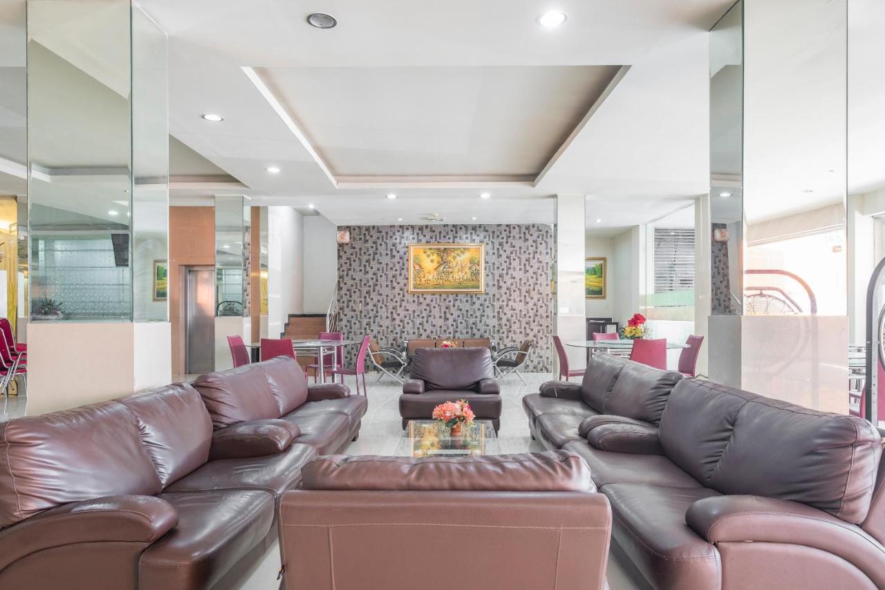 Agraha Andalas Hotel มากาซาร์ ภายนอก รูปภาพ