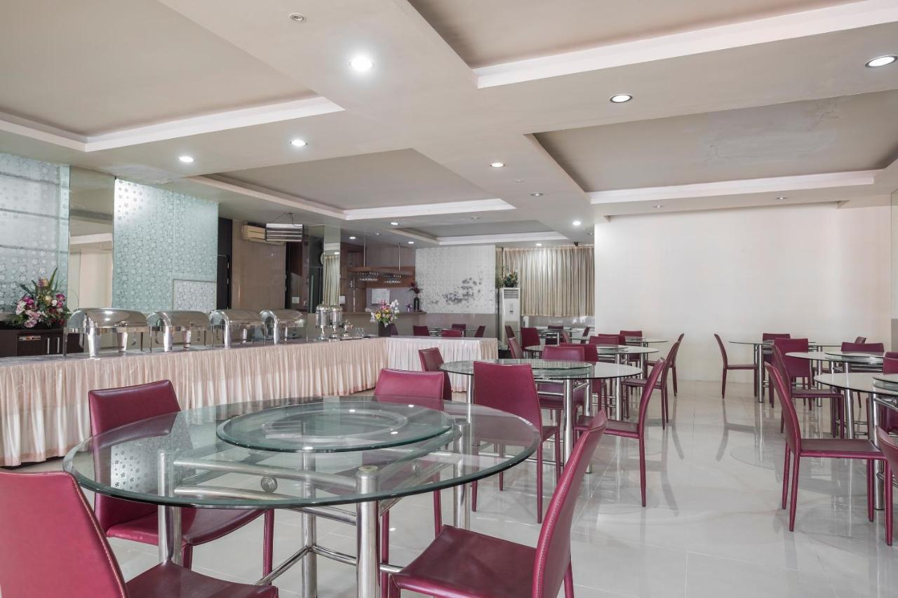 Agraha Andalas Hotel มากาซาร์ ภายนอก รูปภาพ